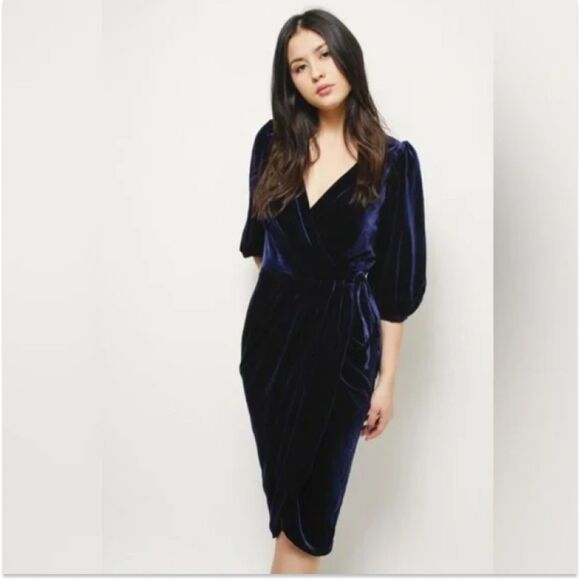 Lucy Paris Dresses & Skirts - NWT Lucy Paris Blue Velvet Wrap Dress – Size Large, Very Flattering, Midi Skirt